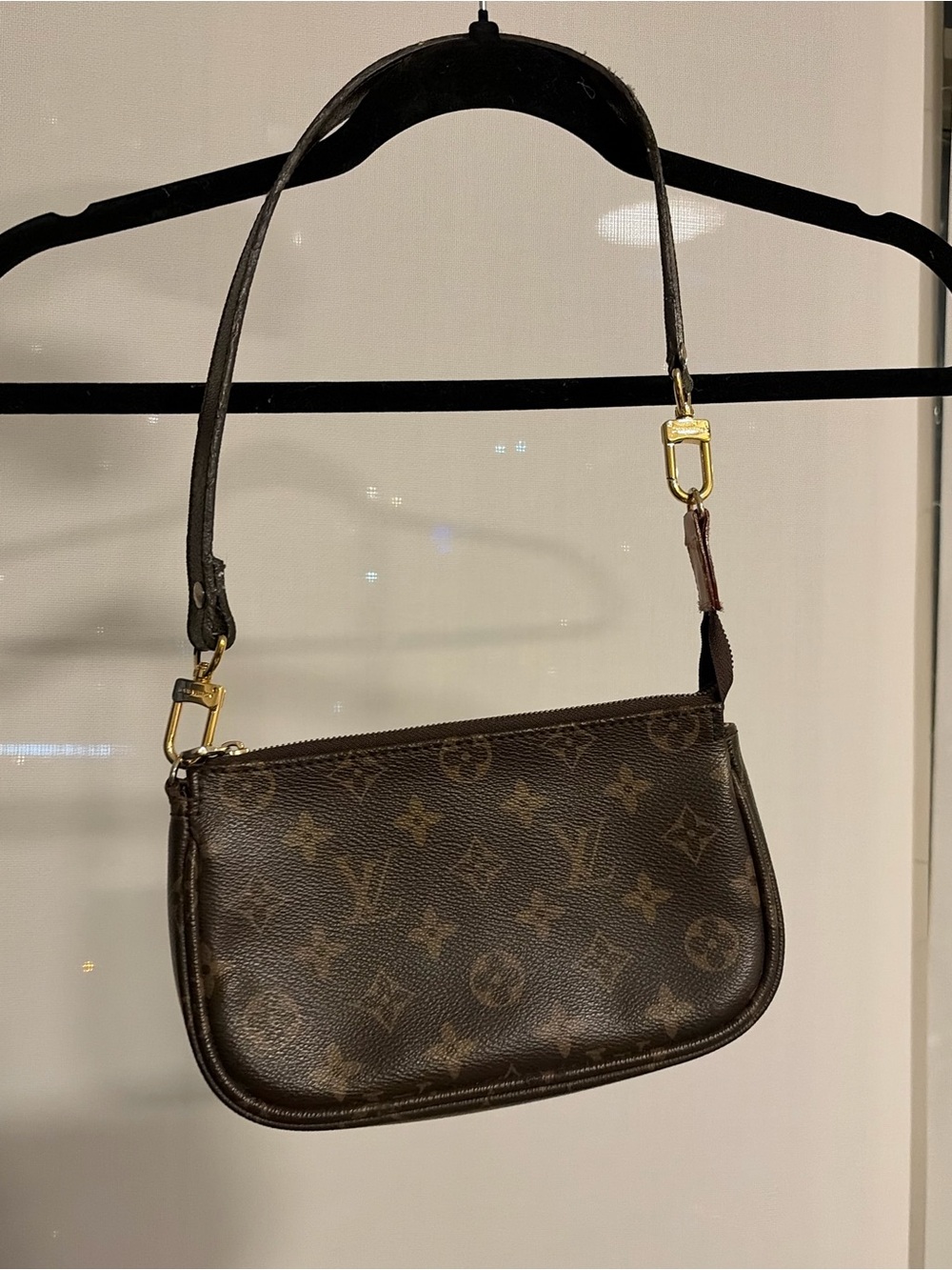 Louis Vuitton Monogram Canvas Mini Shoulder Pochette in Brown